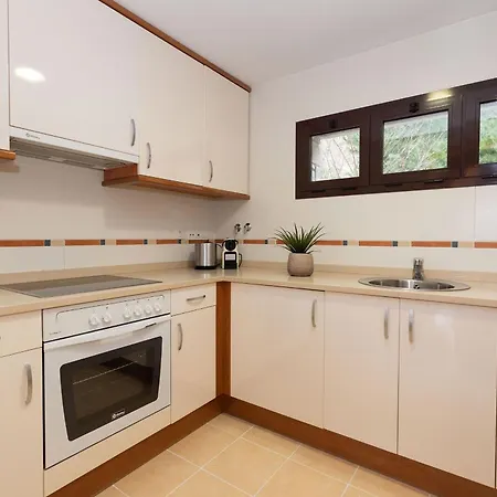 Narnia By Bevalle דירה פנטיקוסה